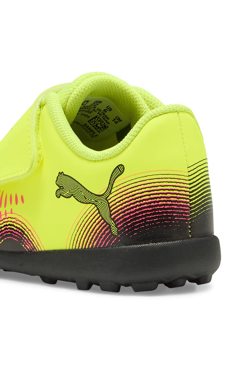 תמונת תקריב של נעלי קטרגל פיוצ'ר 8 פליי