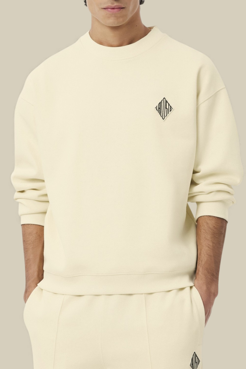 תמונת דוגמן קידמית של סווטשירט PRE LINE