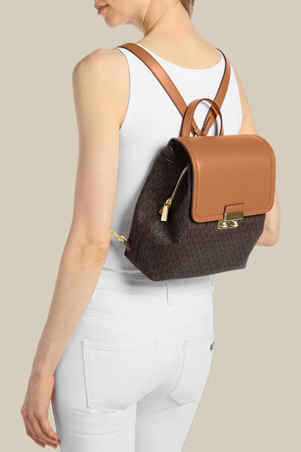 תמונת דוגמן קידמית של תיק גב טרייבקה סמול