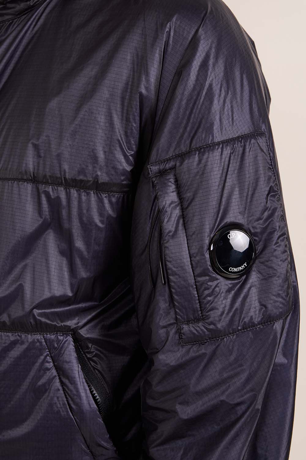 תמונת תקריב דוגמן של ז'קט