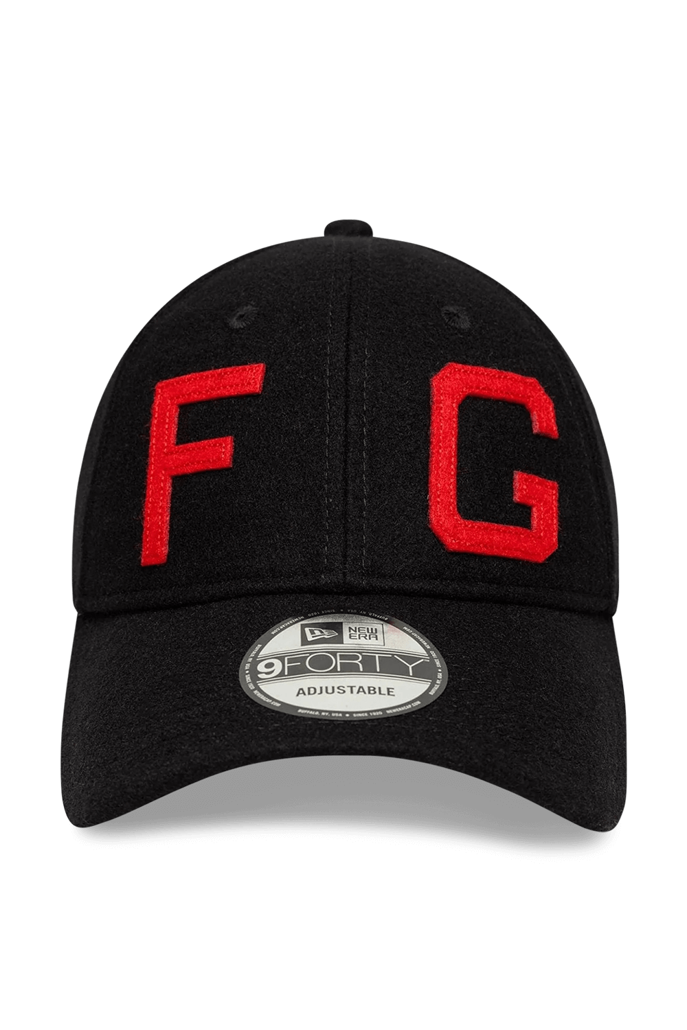 תמונה קידמית של כובע מצחייה