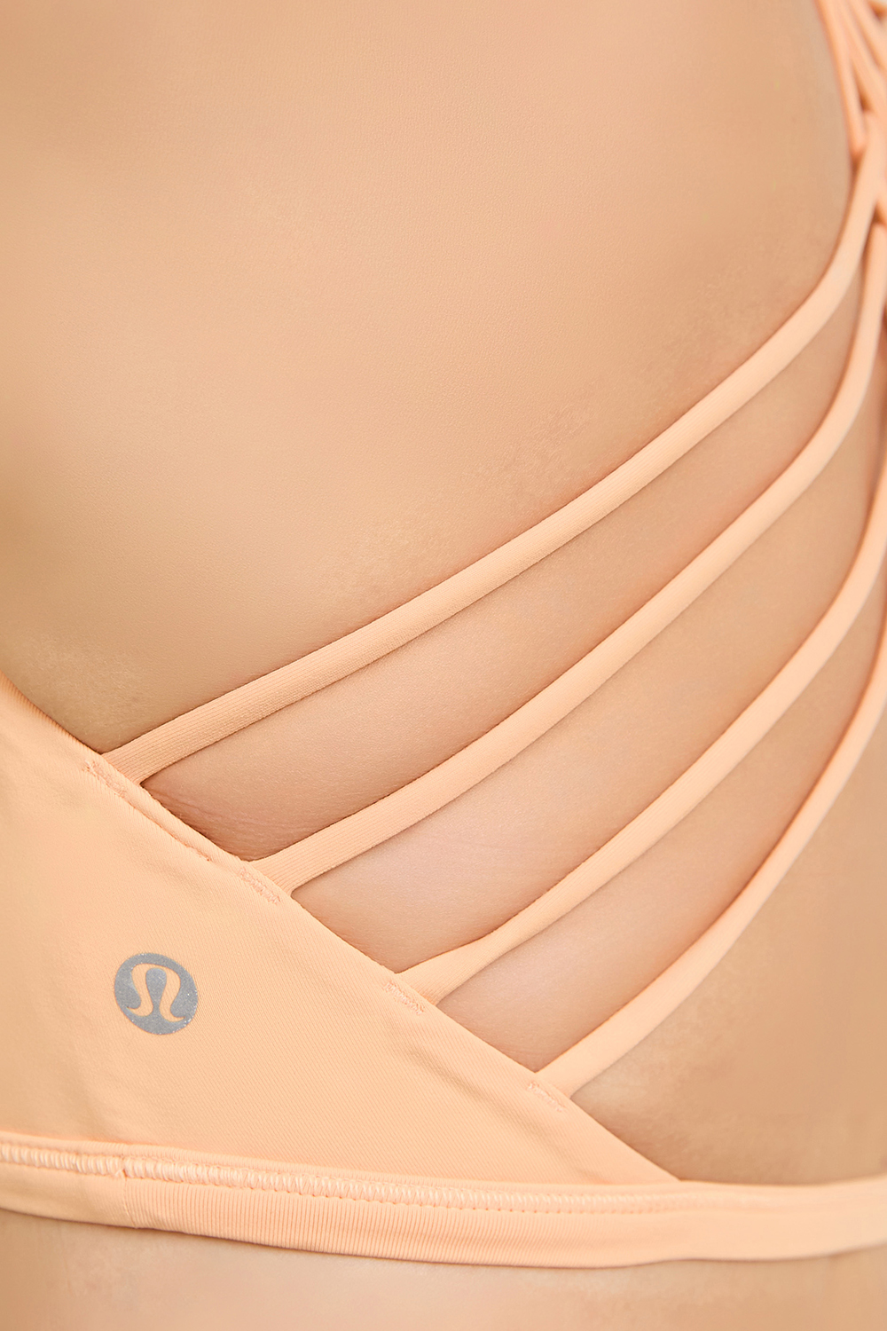 תמונת תקריב דוגמן של Free to Be Bra *Wild