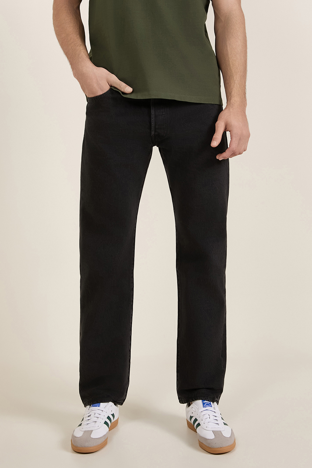 תמונת דוגמן קידמית של מכנסי ג'ינס 501 93 בגזרה ישרה