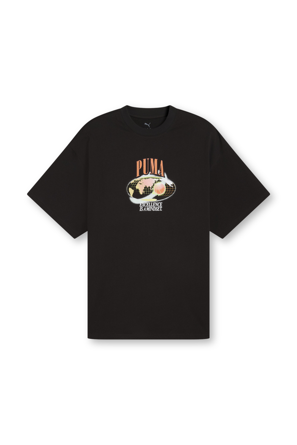 תמונה קידמית של חולצת טי אוברסייז