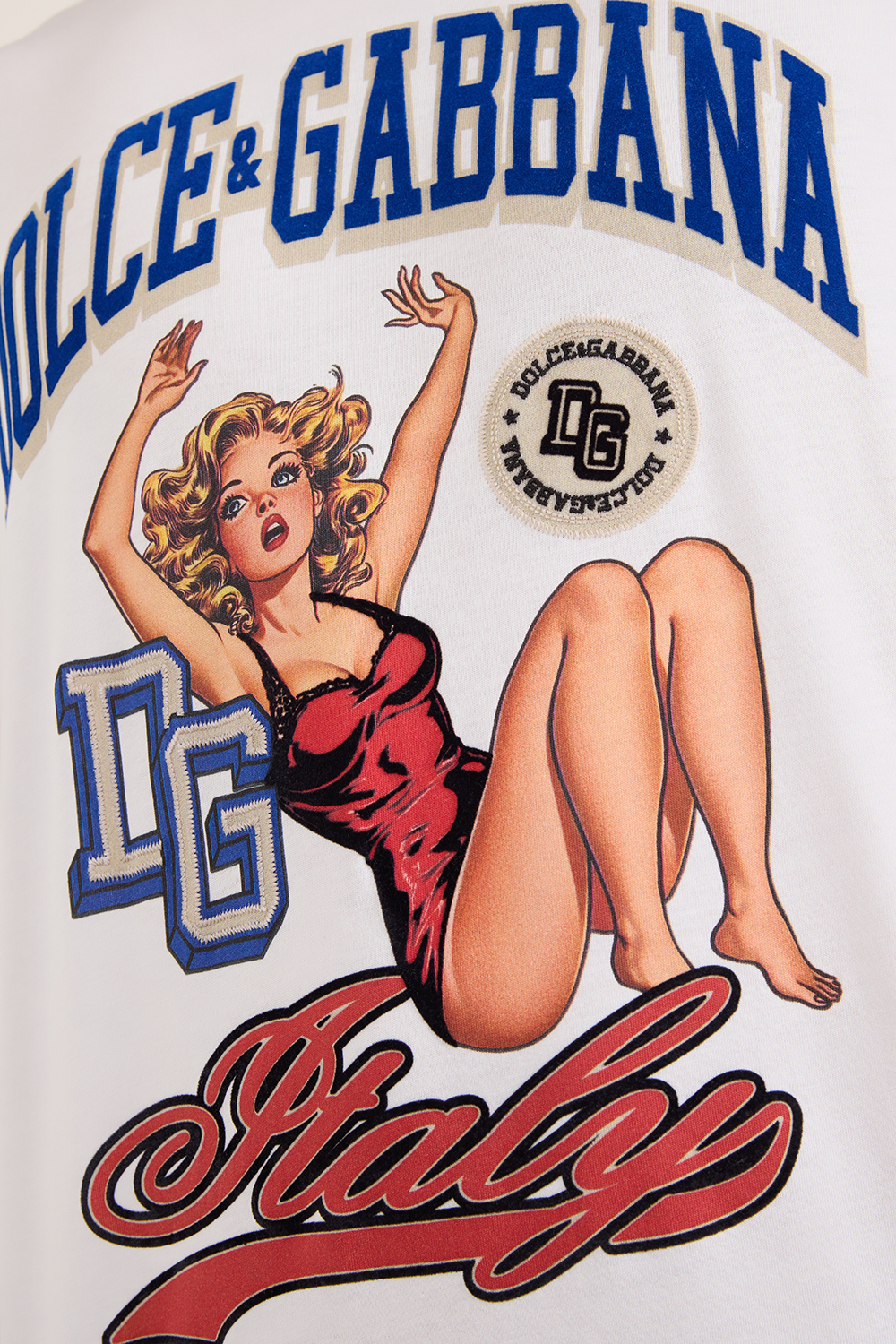 תמונת תקריב דוגמן של חולצת טי