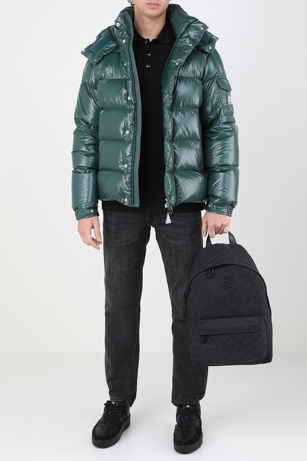 תמונת דוגמן קידמית של נעלי סניקרס פרומיקס ספייס