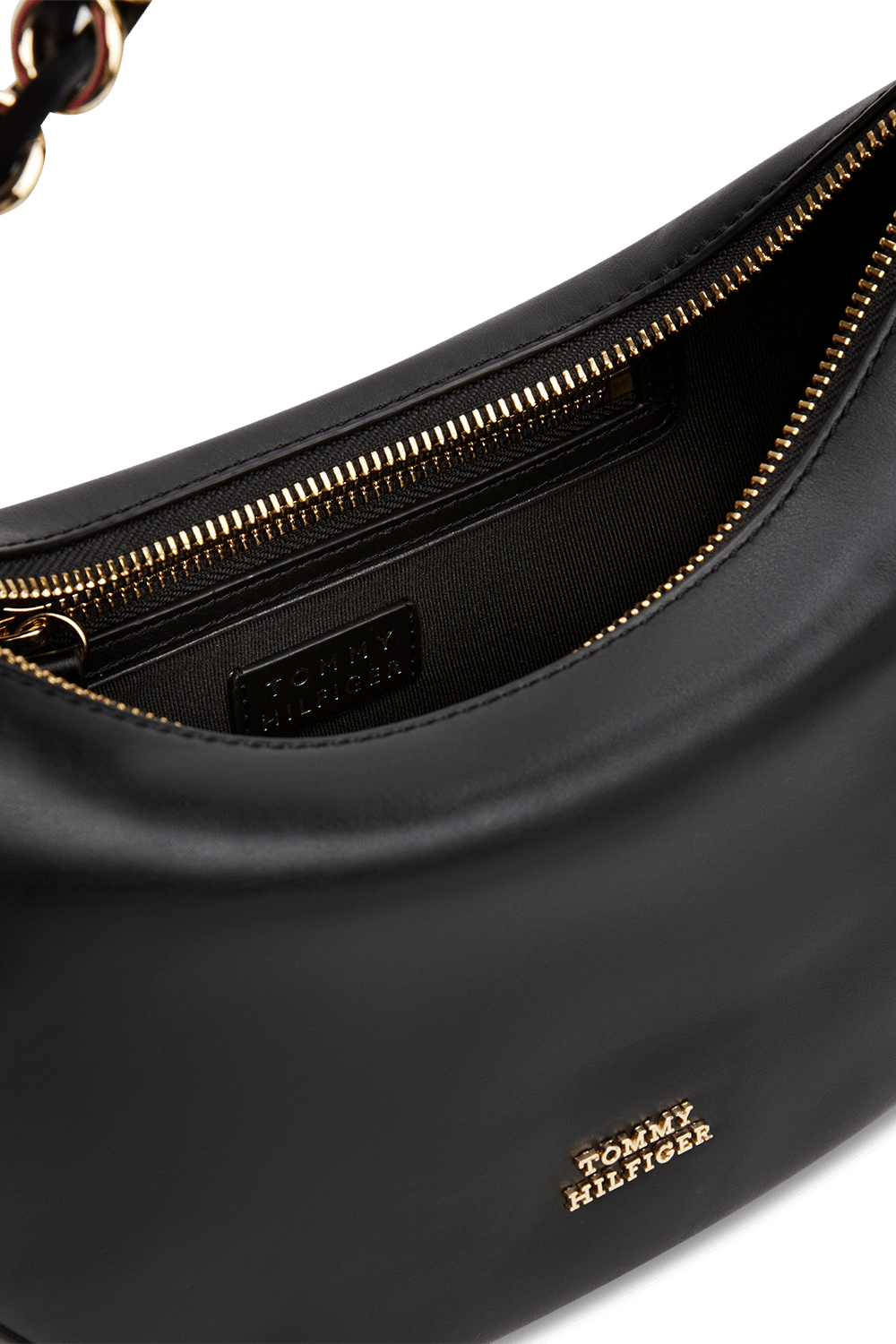 תמונת תקריב של תיק קרוסבודי מון