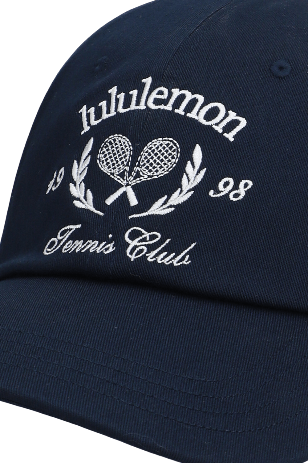 תמונת תקריב של Classic Ball Cap