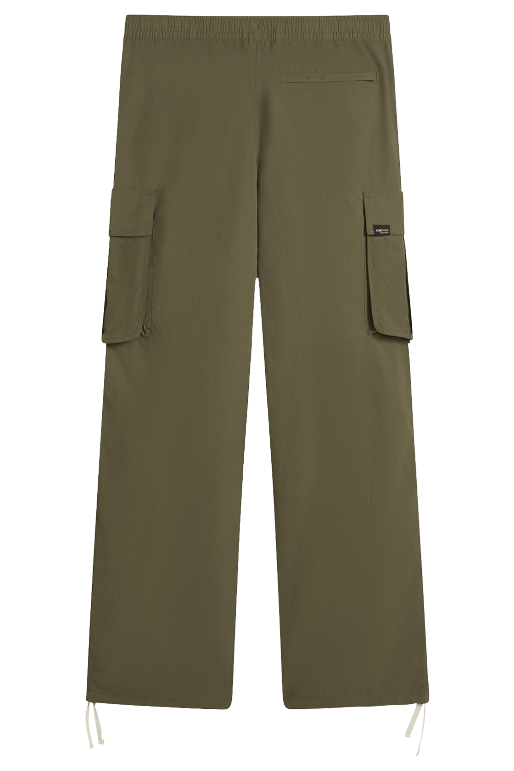 תמונה אחורית של מכנסי קרגו אוברסייז