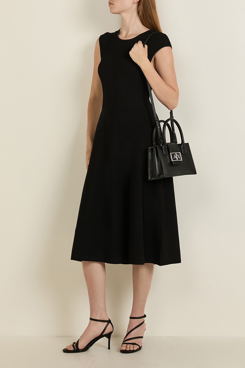 תמונת דוגמן קידמית של תיק טרפז סמול