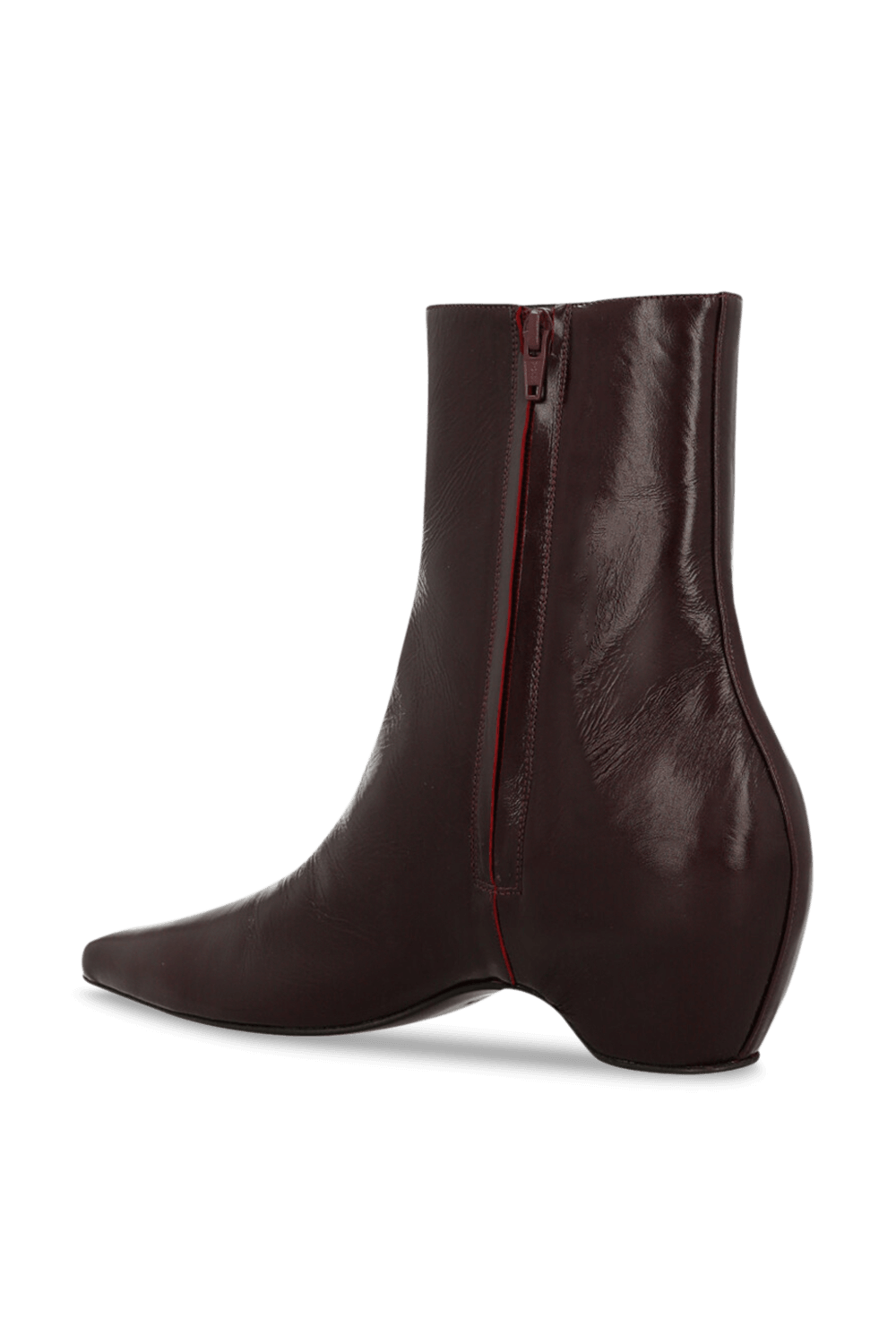 תמונה אחורית של מגפונים