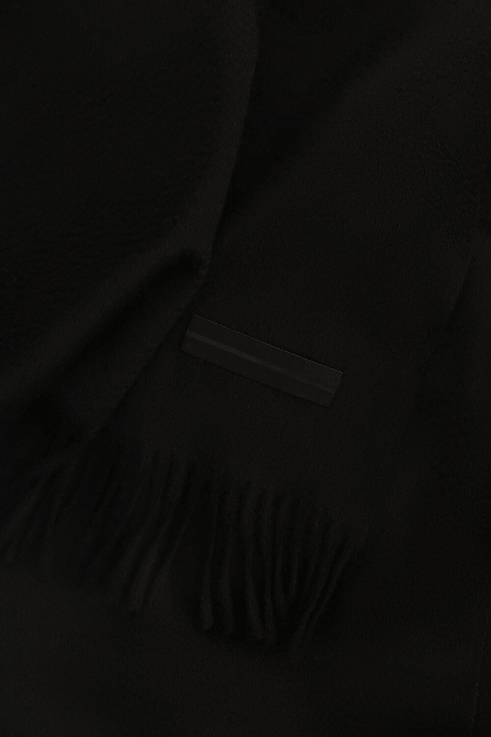 תמונה אחורית של צעיף קשמיר