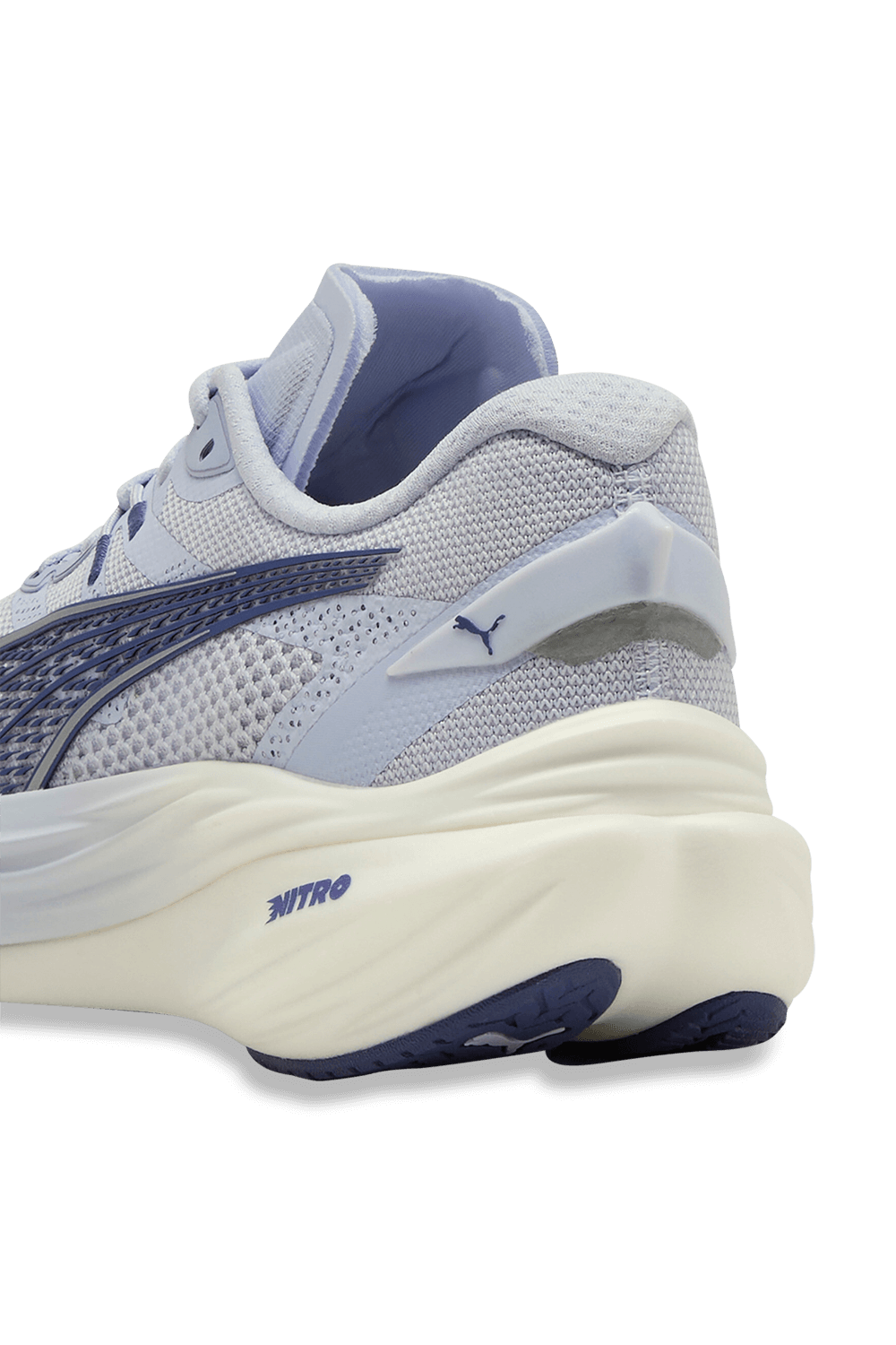 תמונת פנים של נעלי ריצה דיביאייט ניטרו 3