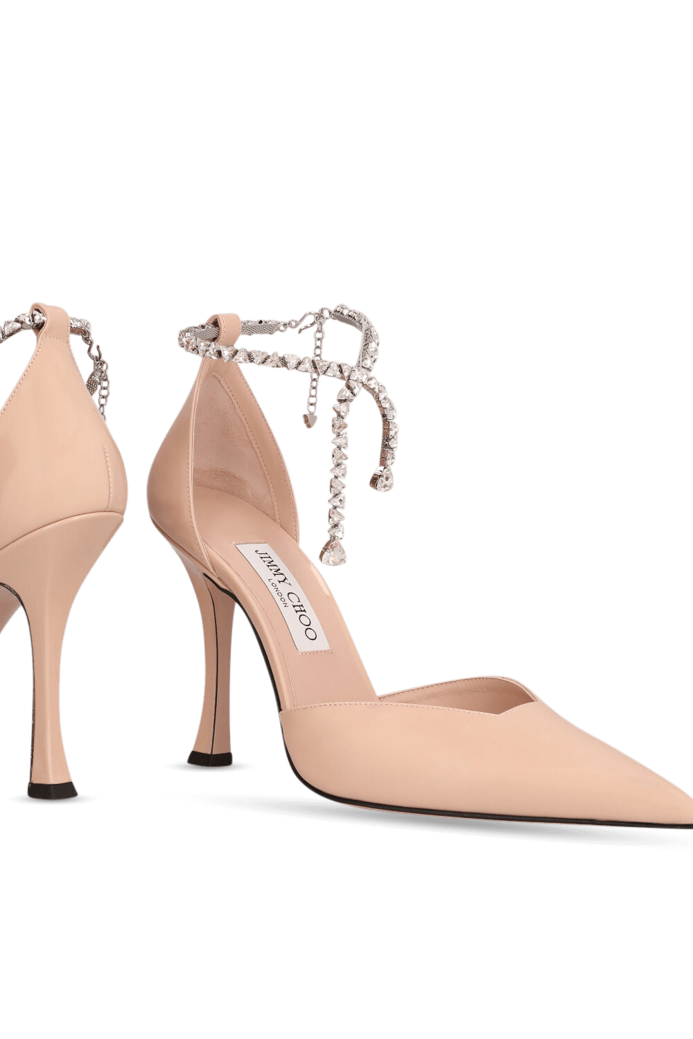 תמונת תקריב של סנדלי עקב סטיבי