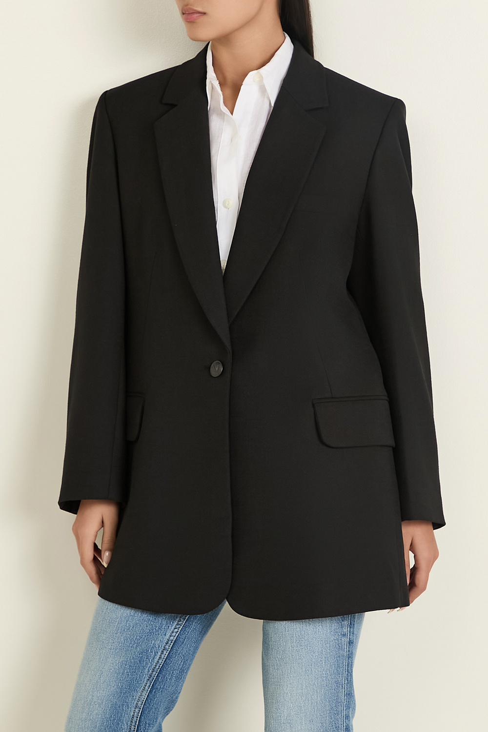 תמונת דוגמן קידמית של ז'קט מחוייט סוזאן