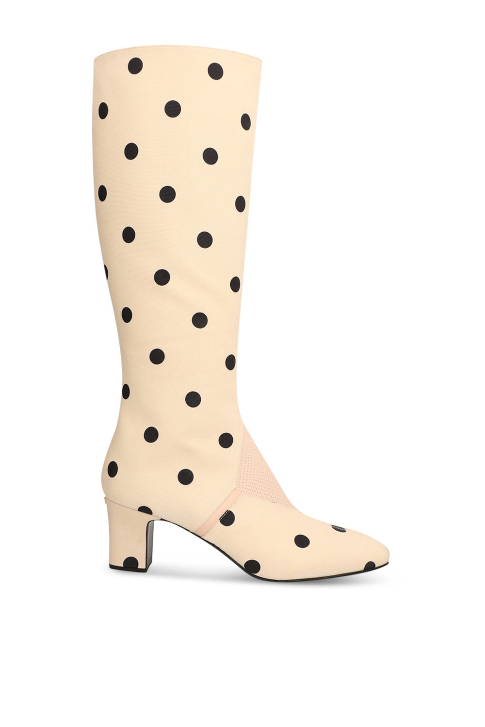 תמונה קידמית של מגפי ברך