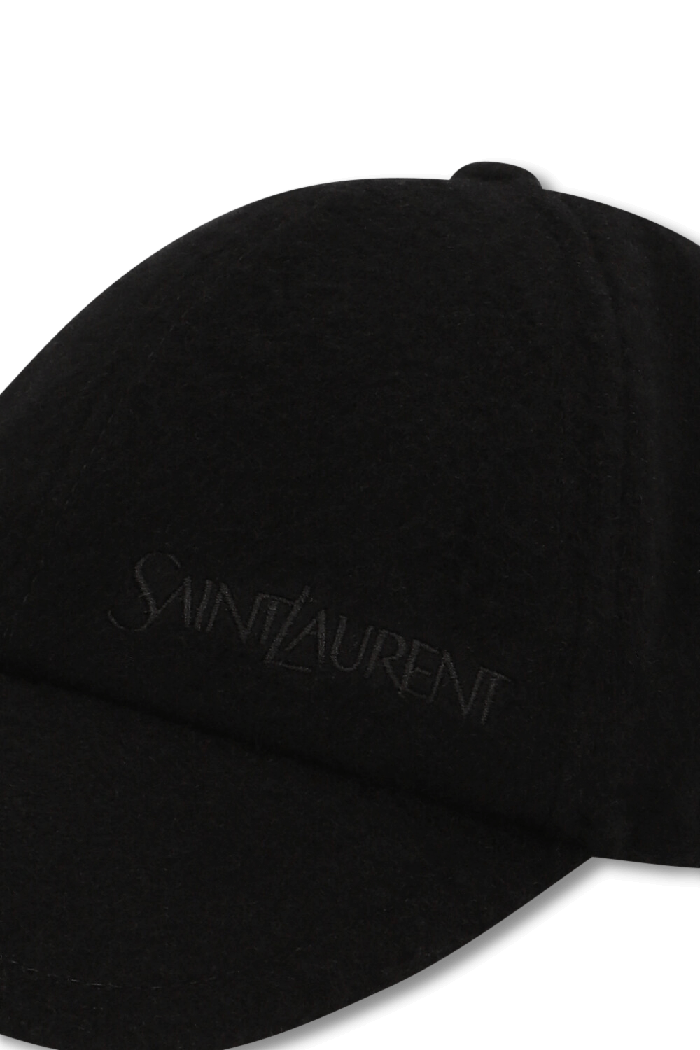 תמונת תקריב של כובע מצחייה מצמר מרינו