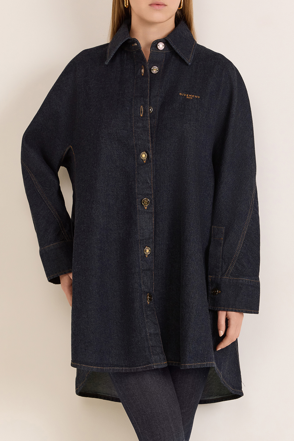 תמונת דוגמן קידמית של חולצת-ז'קט