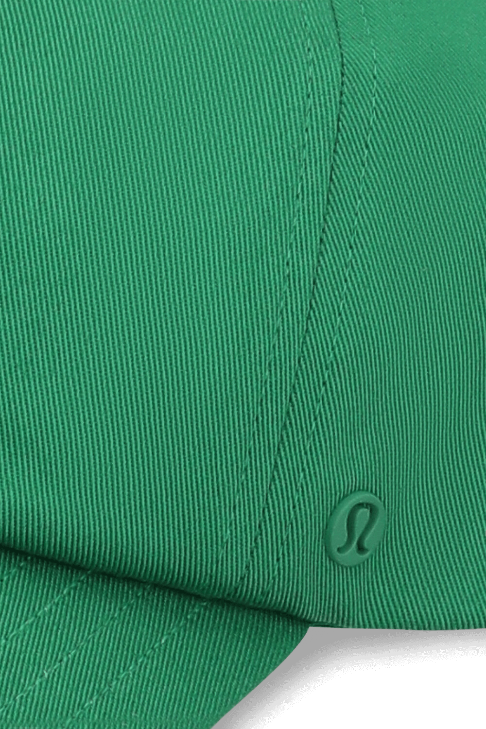 תמונת תקריב של Classic Unisex Ball Cap