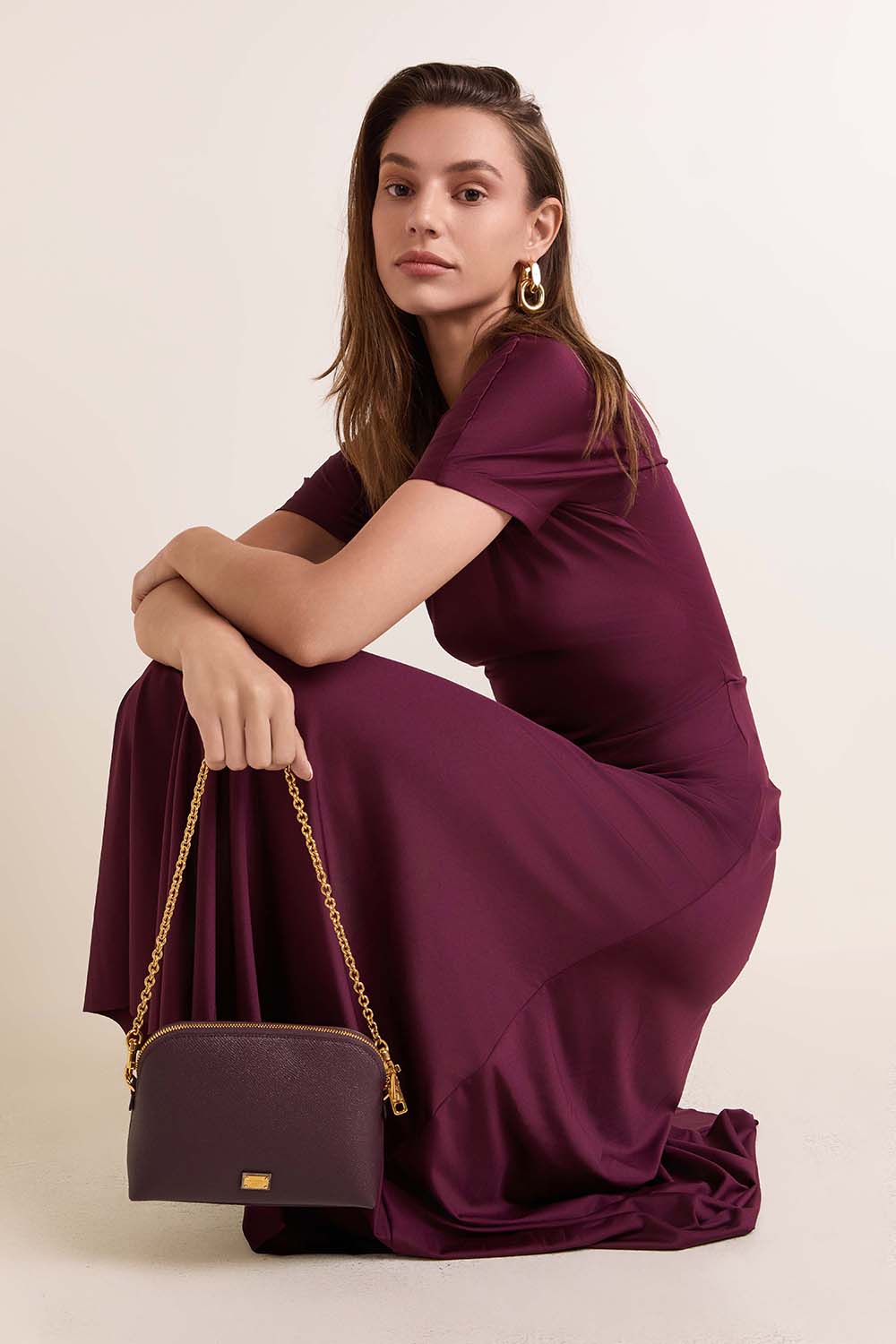 תמונת דוגמן קידמית של תיק קרוסבודי