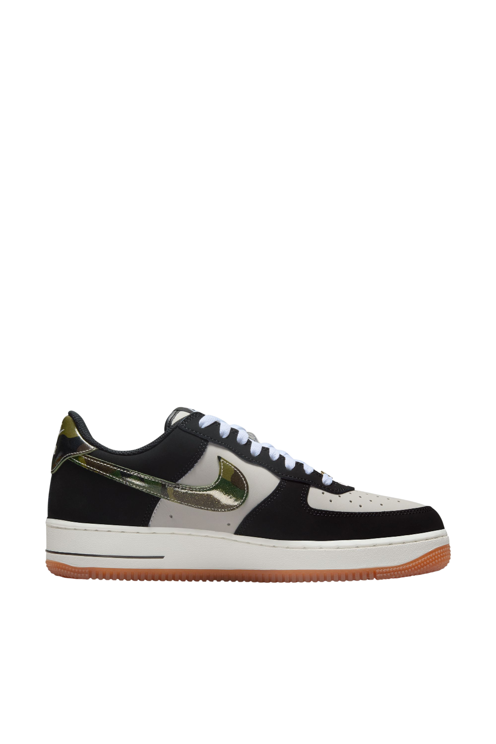 תמונה קידמית של נעלי סניקרס אייר פורס 1