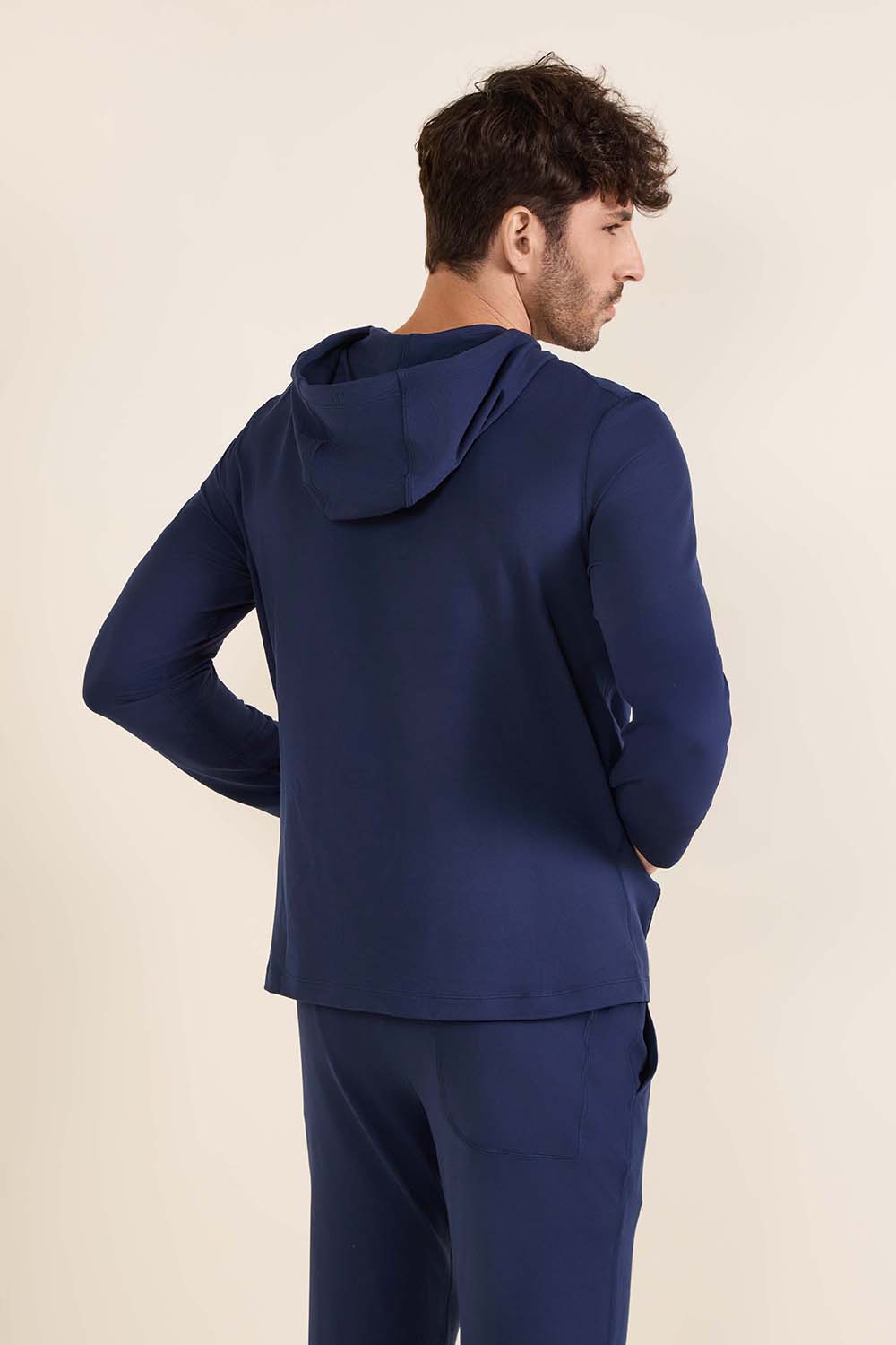 תמונת דוגמן אחורית של Soft Jersey Pullover