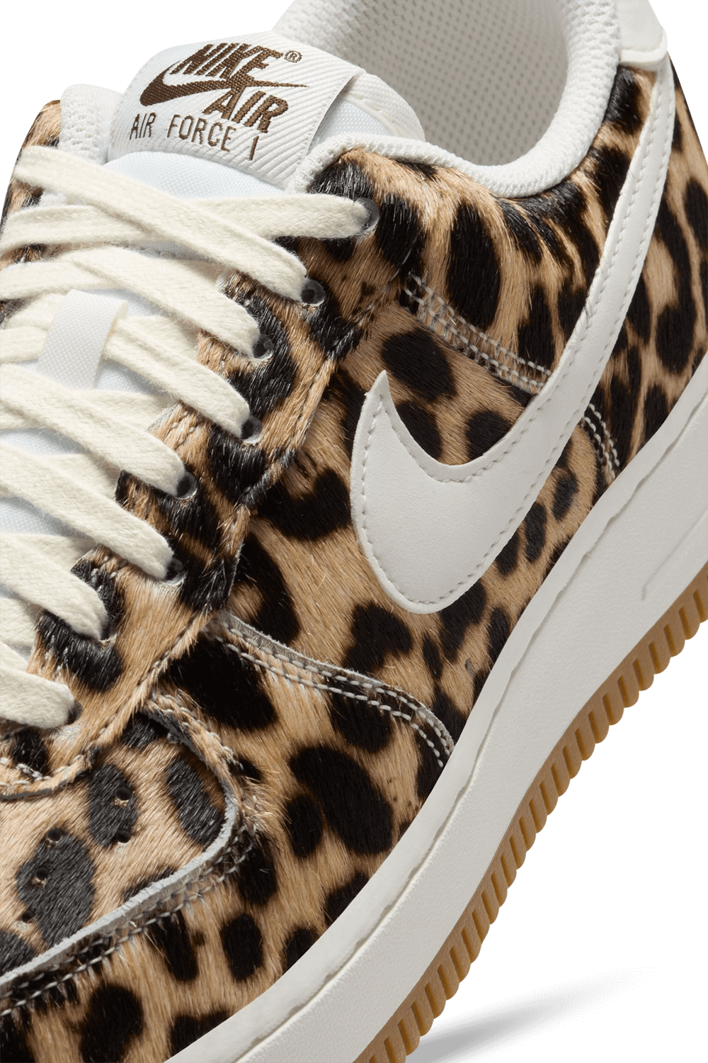 תמונת פנים של נעלי סניקרס אייר פורס 1 07