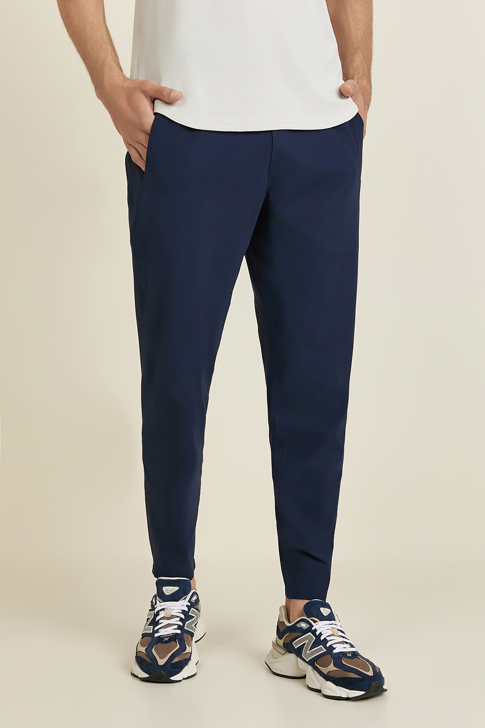 תמונת דוגמן קידמית של Pace Breaker Pant *Regular