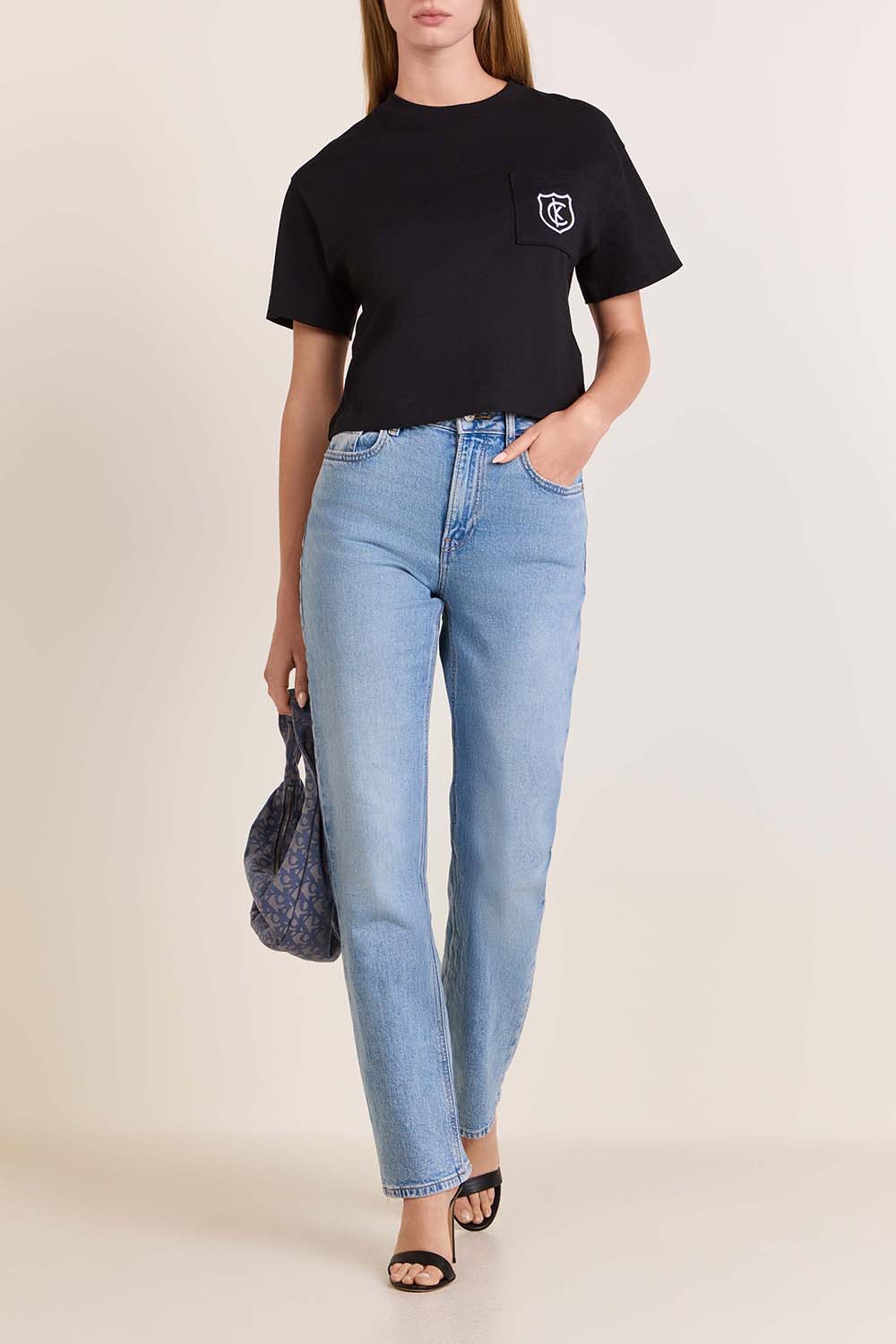 תמונת דוגמן קידמית של תיק כתף ג'ינס