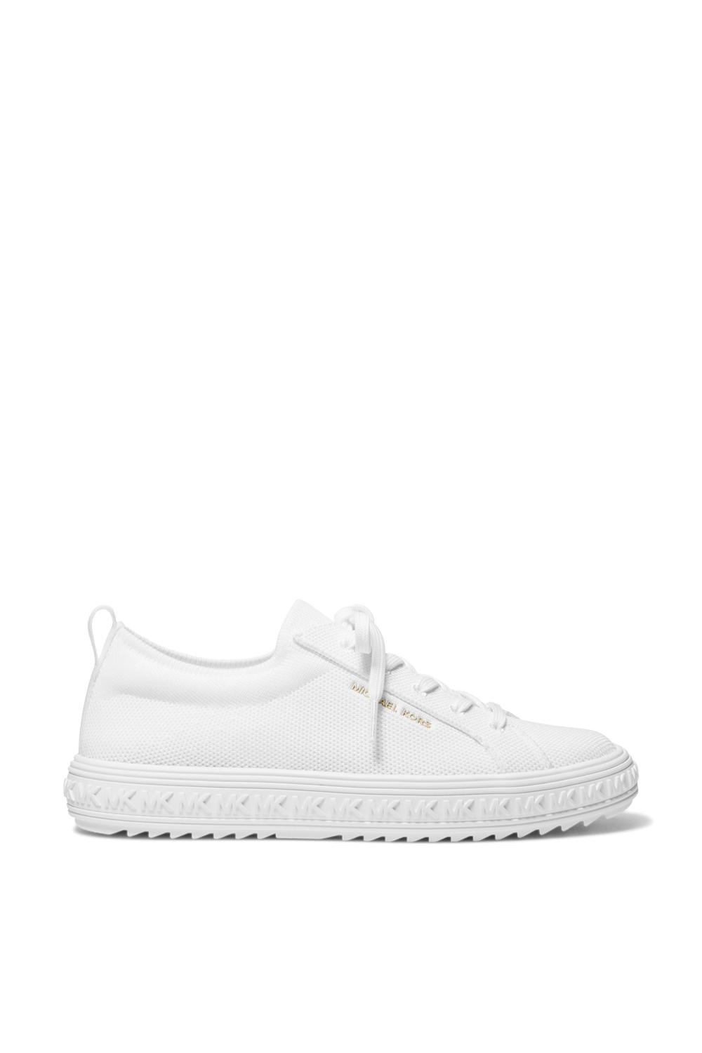 תמונה קידמית של נעלי סניקרס