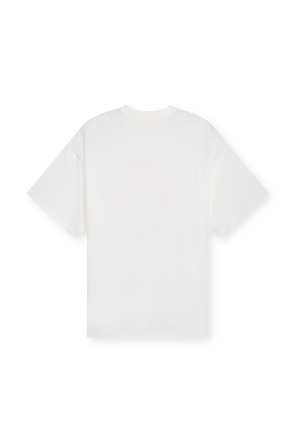 תמונה אחורית של חולצת טי אוברסייז