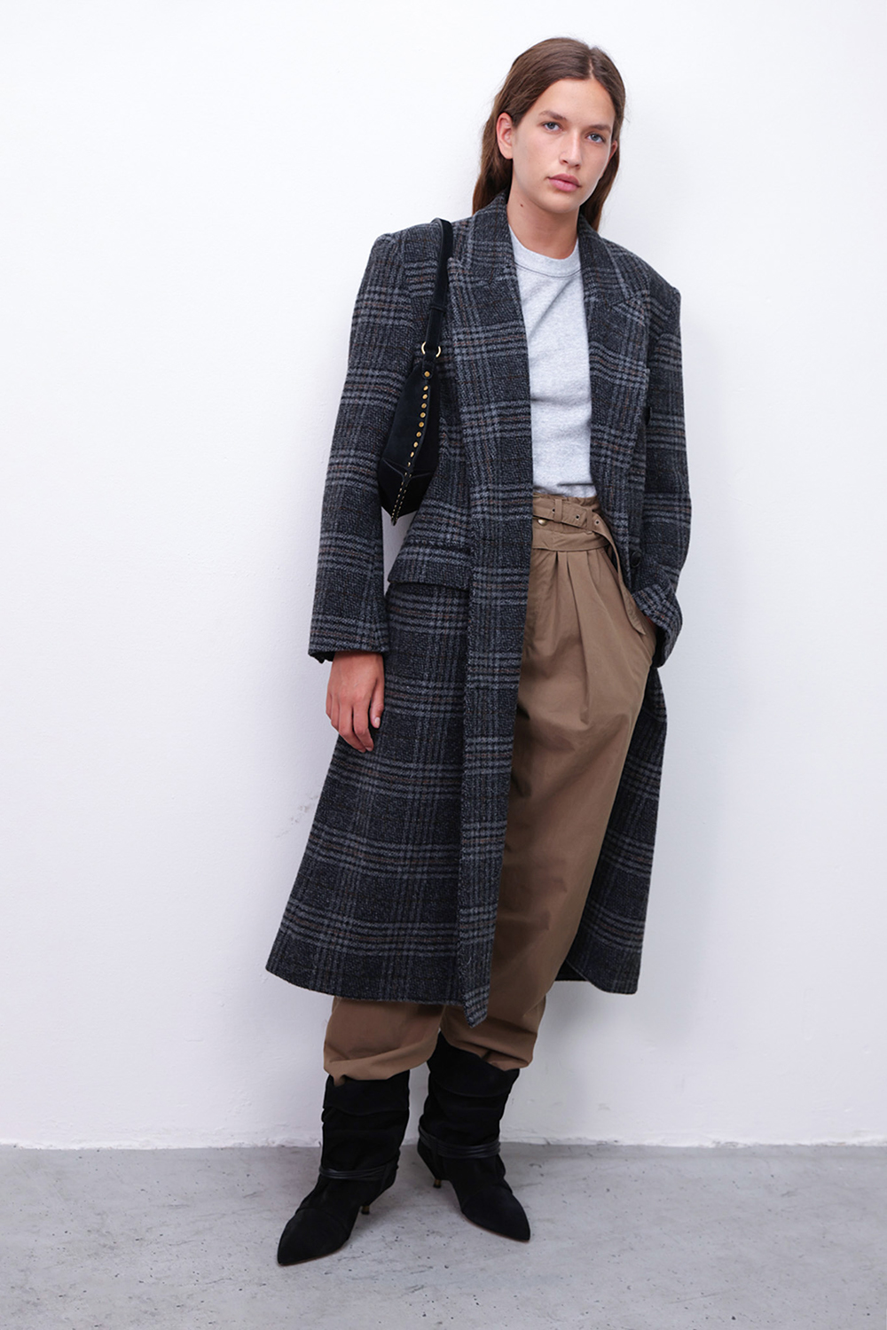 תמונת דוגמן קידמית של מגפוני זמש