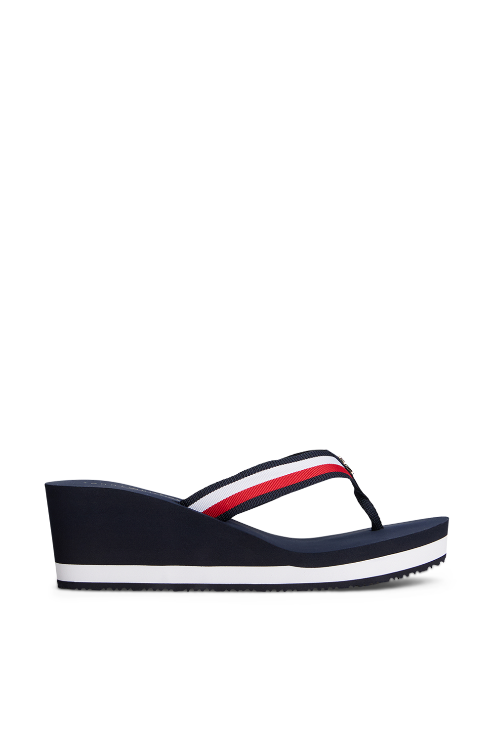 תמונה קידמית של כפכפי אצבע עקב