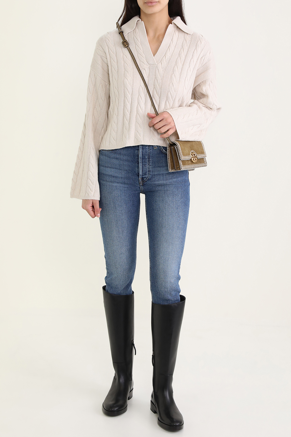 תמונת דוגמן קידמית של מגפי רכיבה מעור