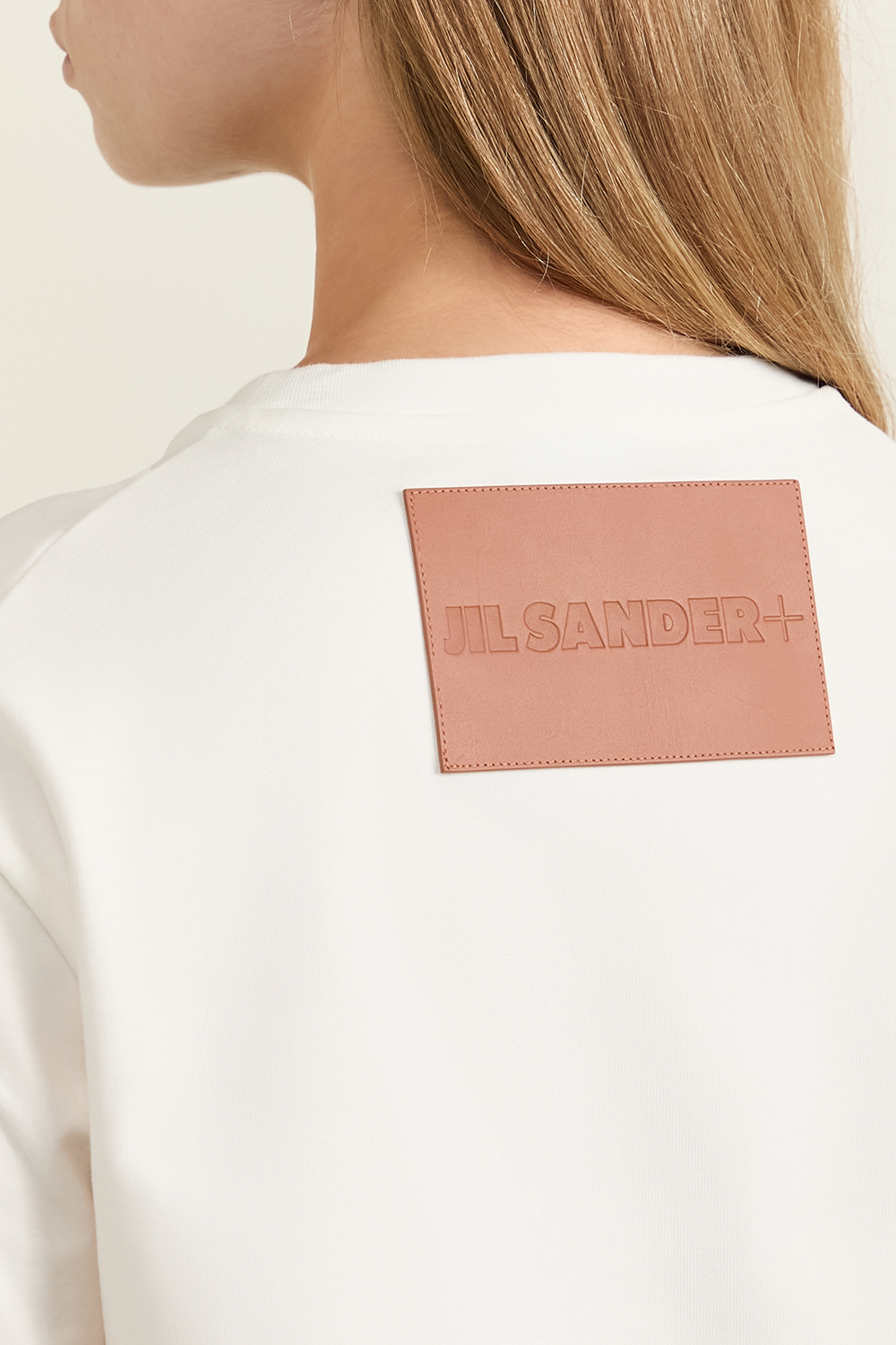 תמונת תקריב דוגמן של חולצת טי