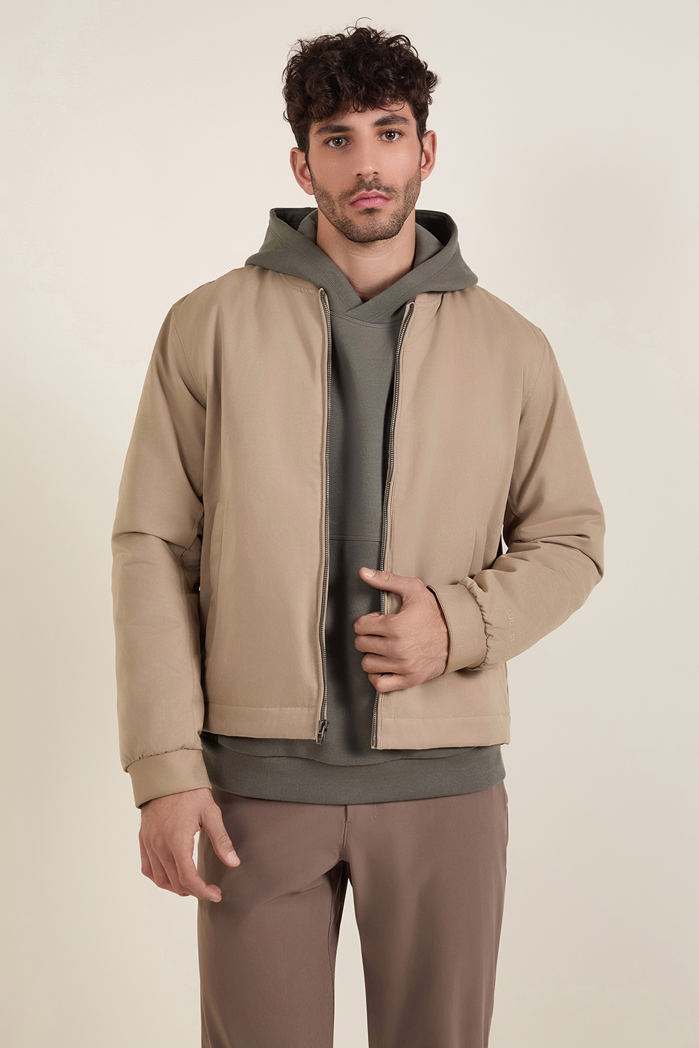 תמונת דוגמן קידמית של Insulated Cotton-Blend Bomber Jacket