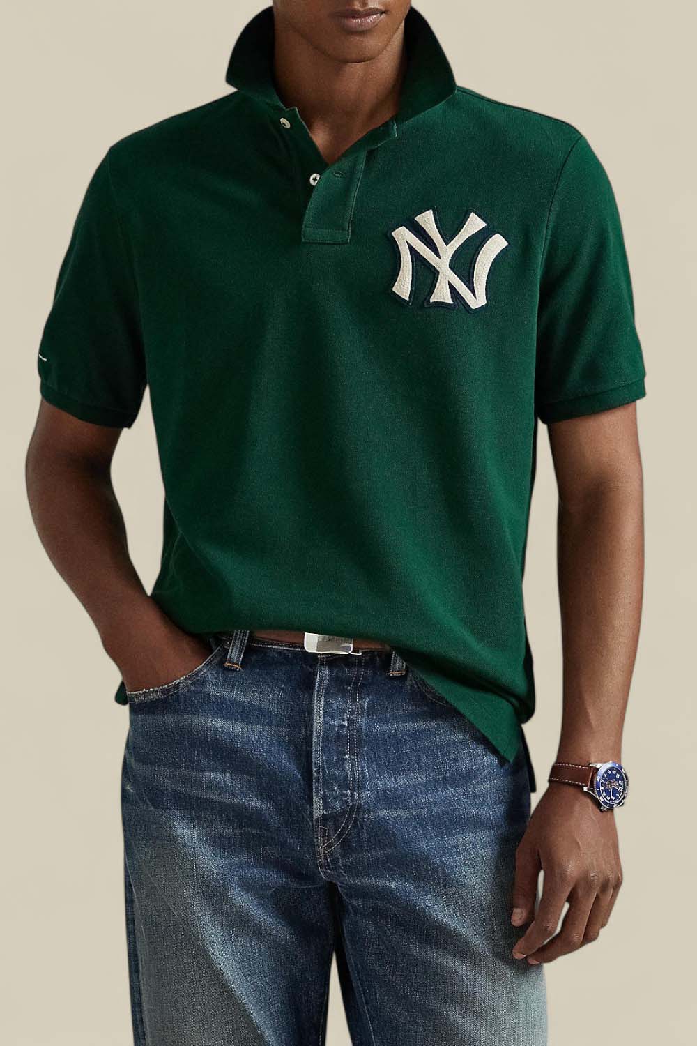 תמונת דוגמן קידמית של פולו ראלף לורן X MLB חולצת פולו