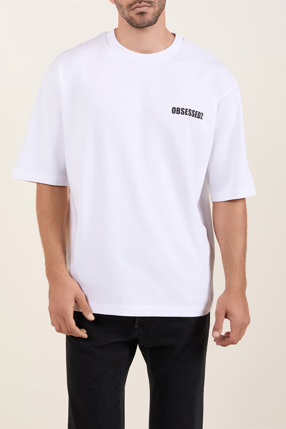 תמונת דוגמן קידמית של חולצת טי