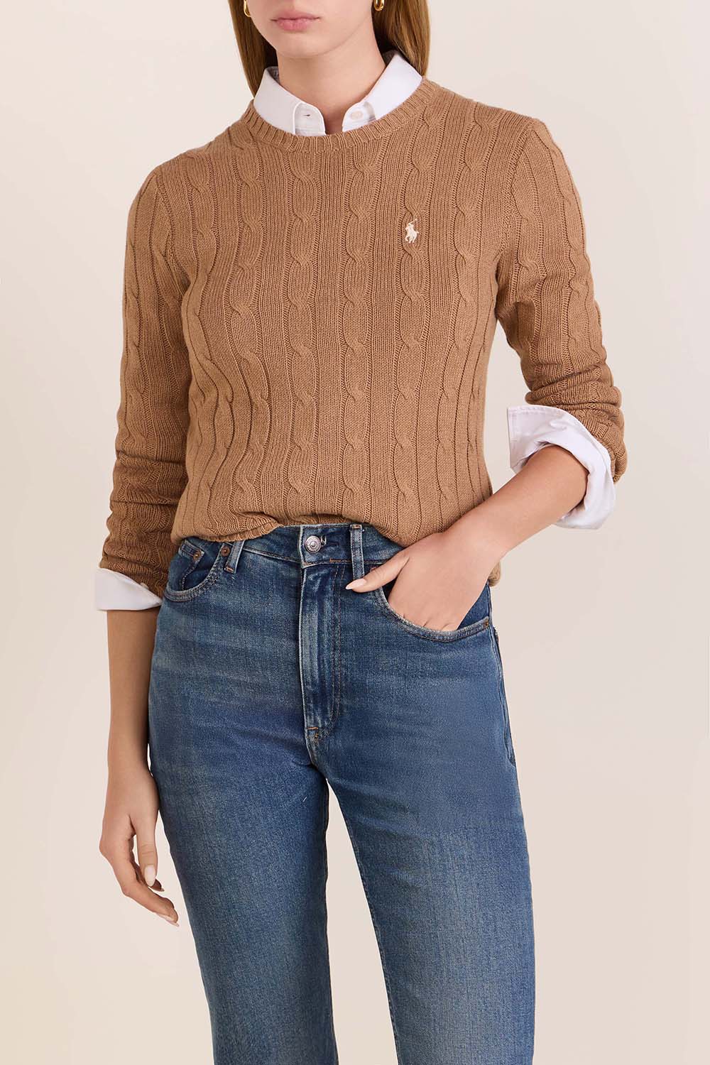 תמונת דוגמן קידמית של סריג אופנה