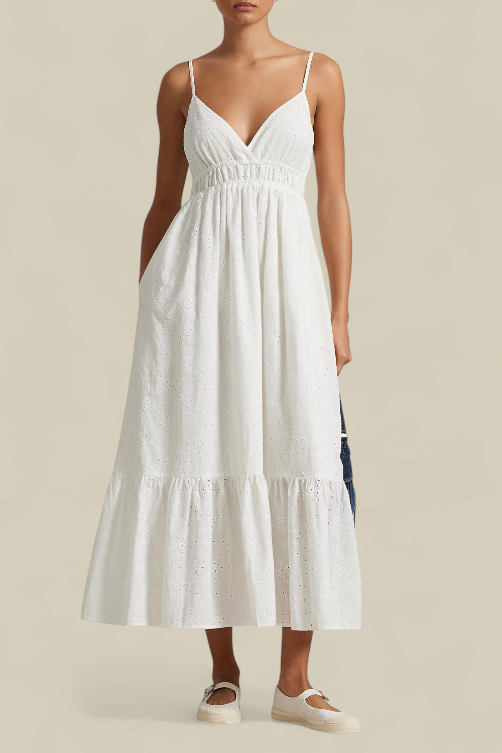 תמונת דוגמן קידמית של שמלת תחרה אנגלית