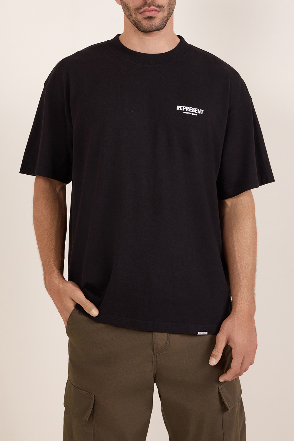 תמונת דוגמן קידמית של חולצת טי קלאב אוברסייז