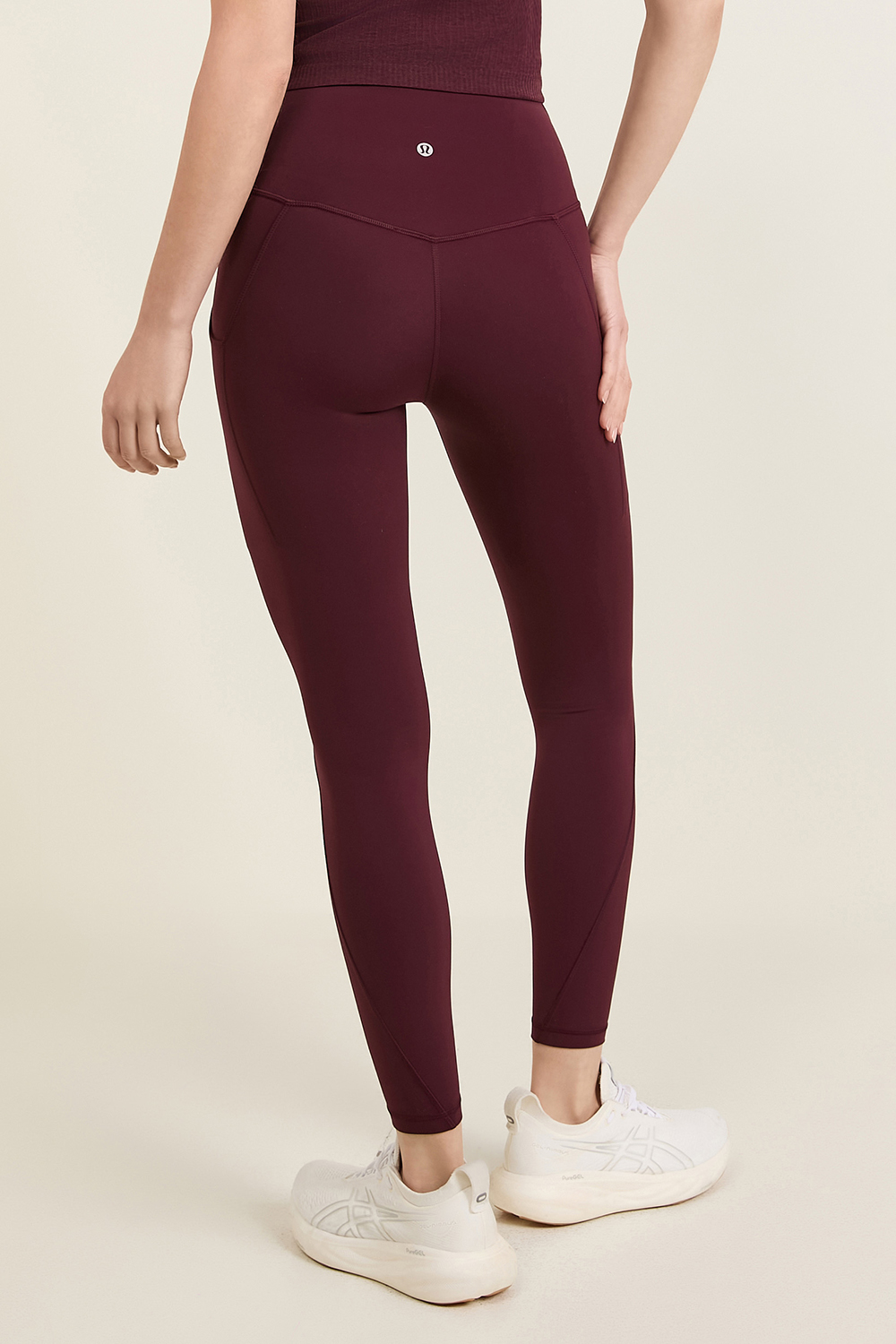 תמונת דוגמן אחורית של Align HR Pant 25'' Leggings *Pockets