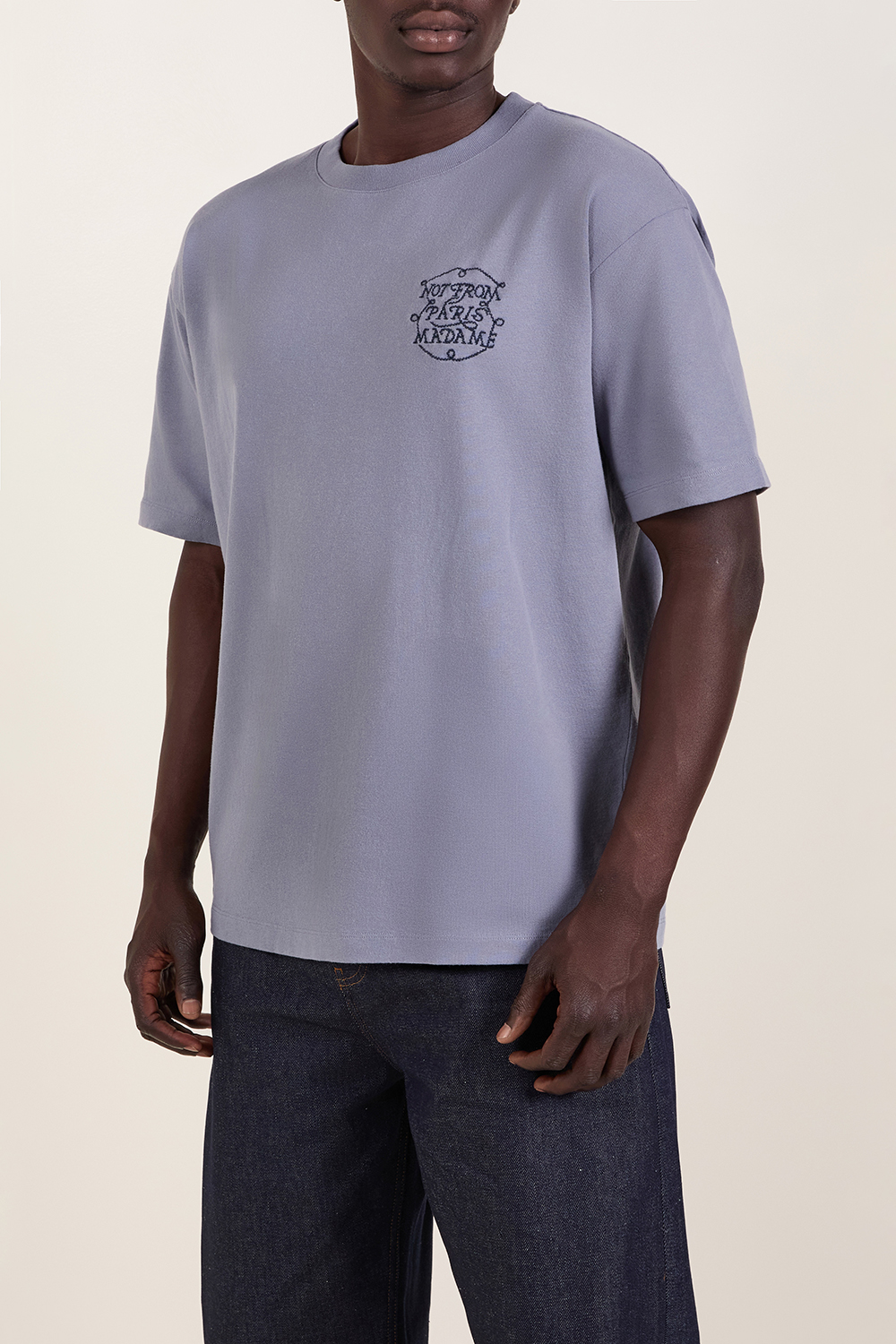 תמונת דוגמן קידמית של חולצת טי