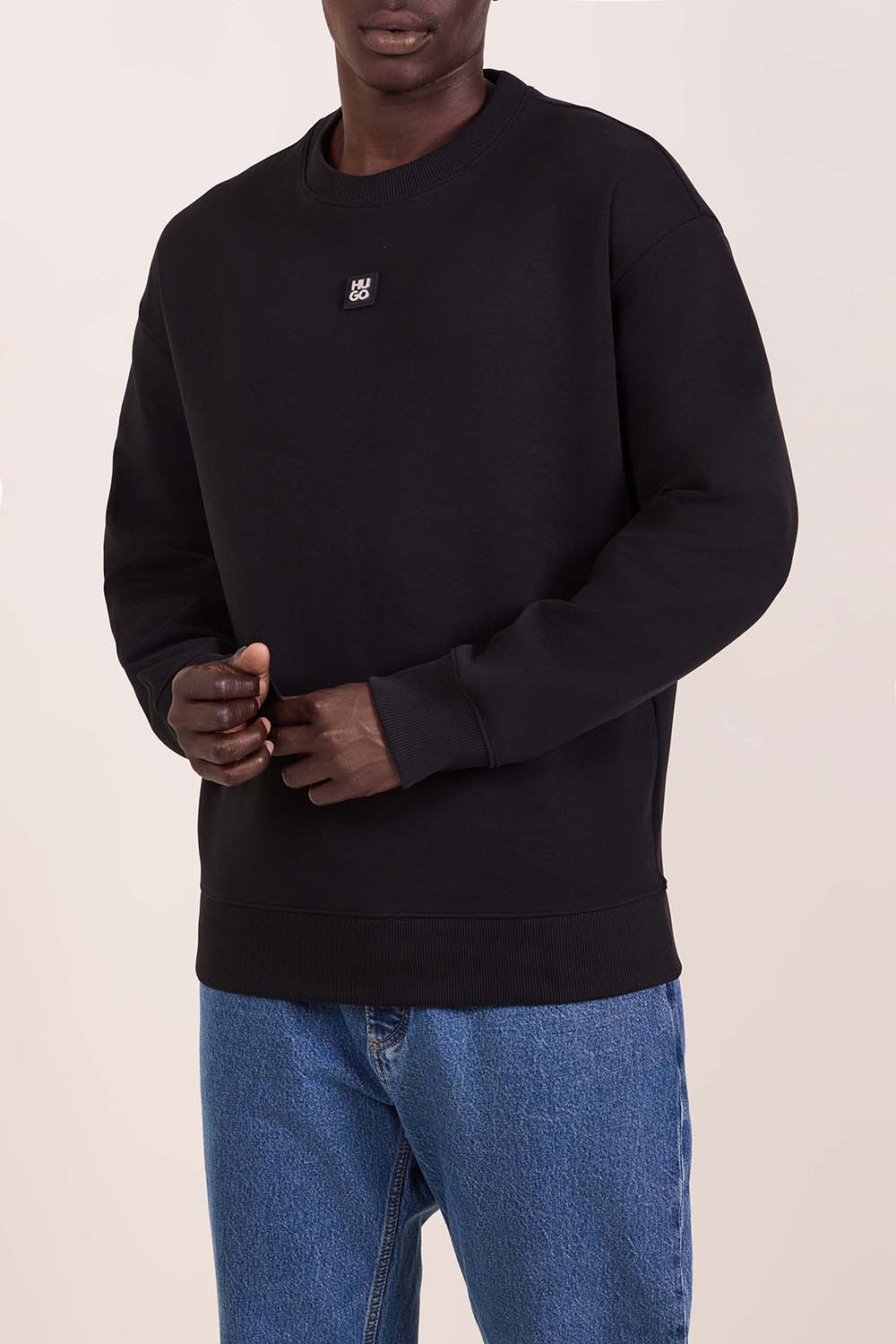 תמונת דוגמן קידמית של סווטשירט כותנה