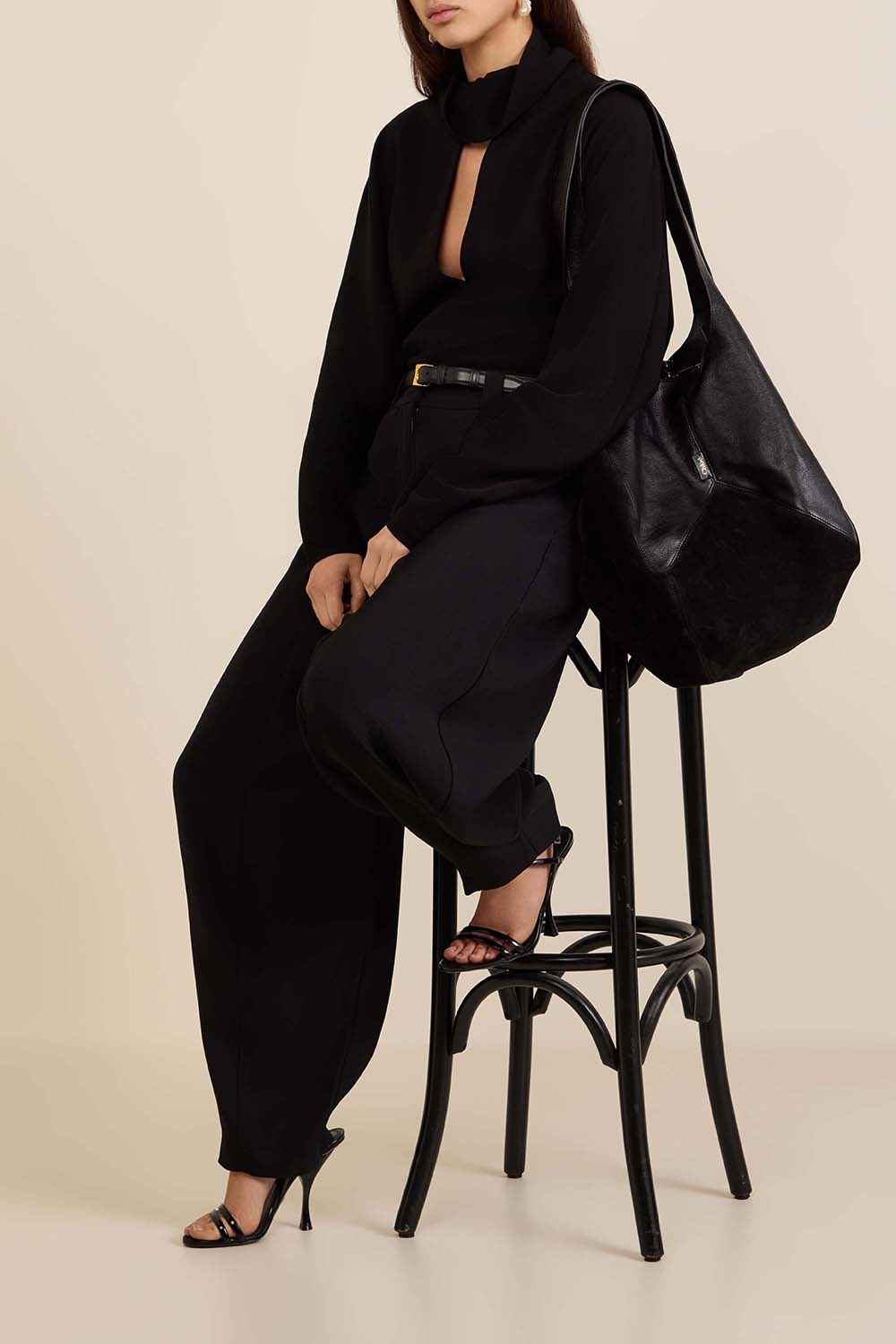 תמונת דוגמן קידמית של תיק כתף