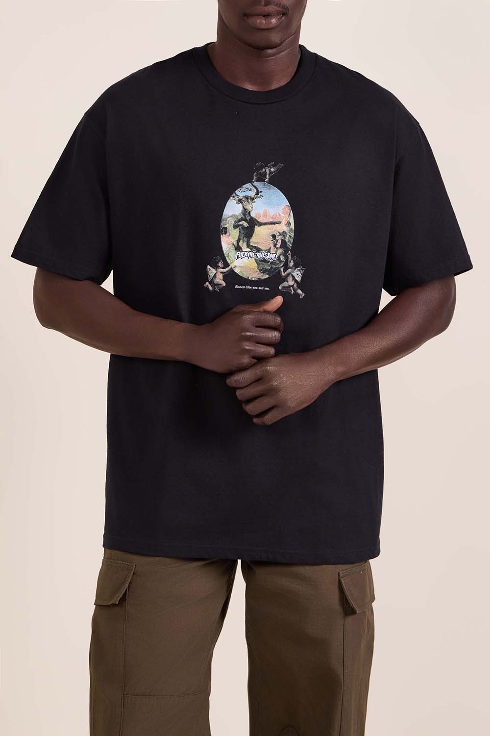 תמונת דוגמן קידמית של חולצת טי