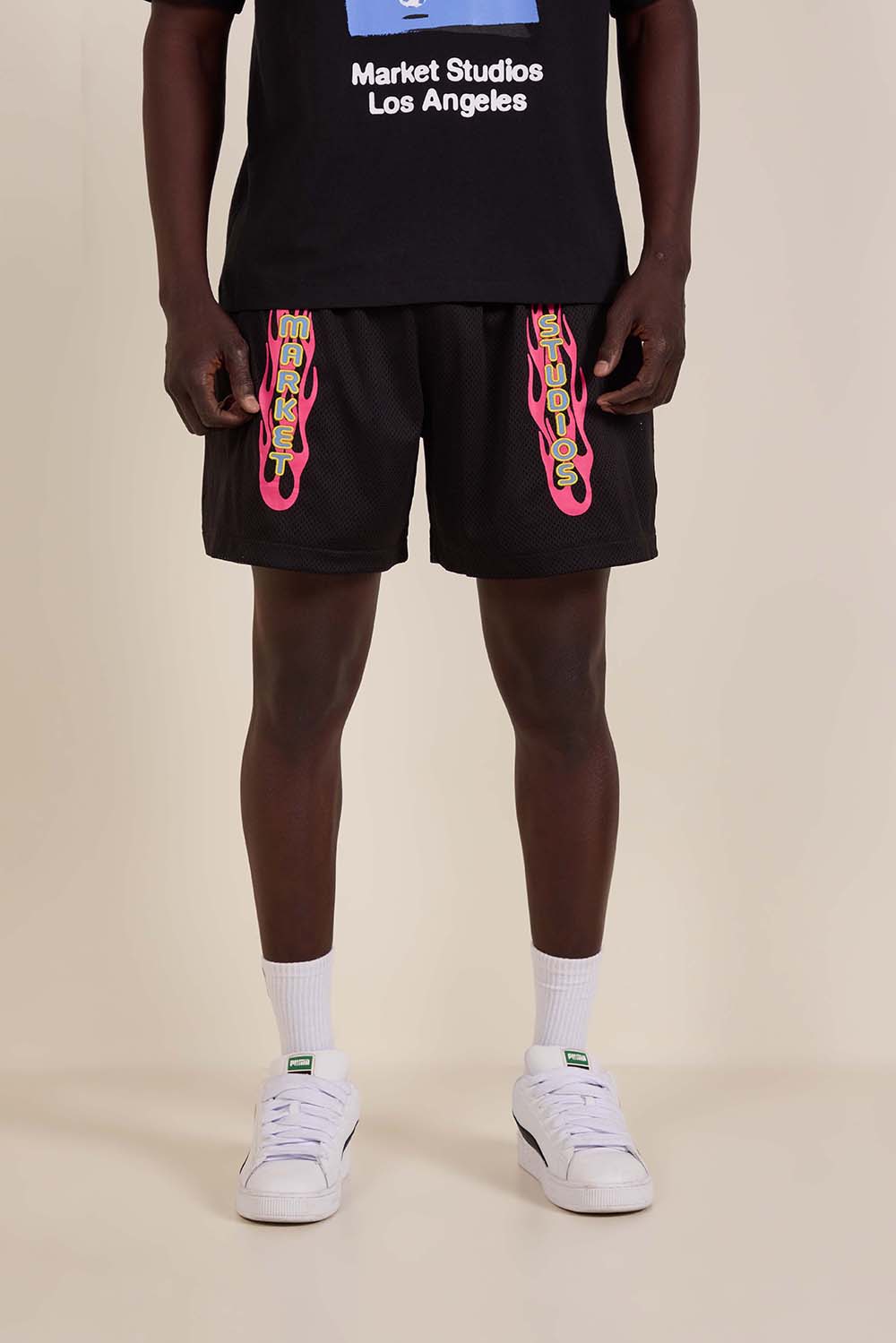 תמונת דוגמן קידמית של מכנסיים קצרים