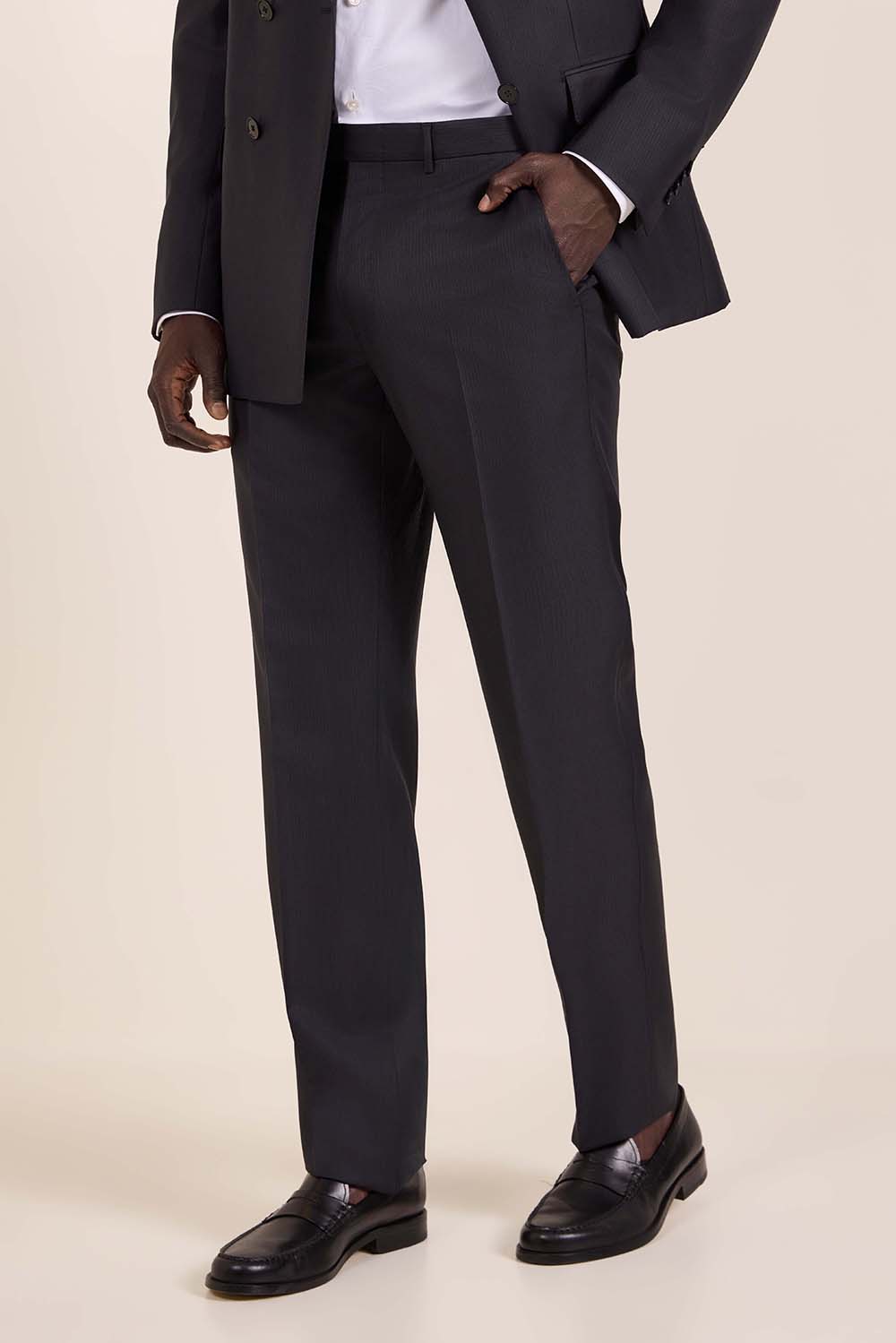 חליפה מחוייטת