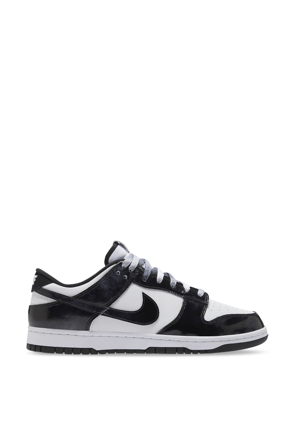 תמונה קידמית של נעלי סניקרס דאנק רטרו