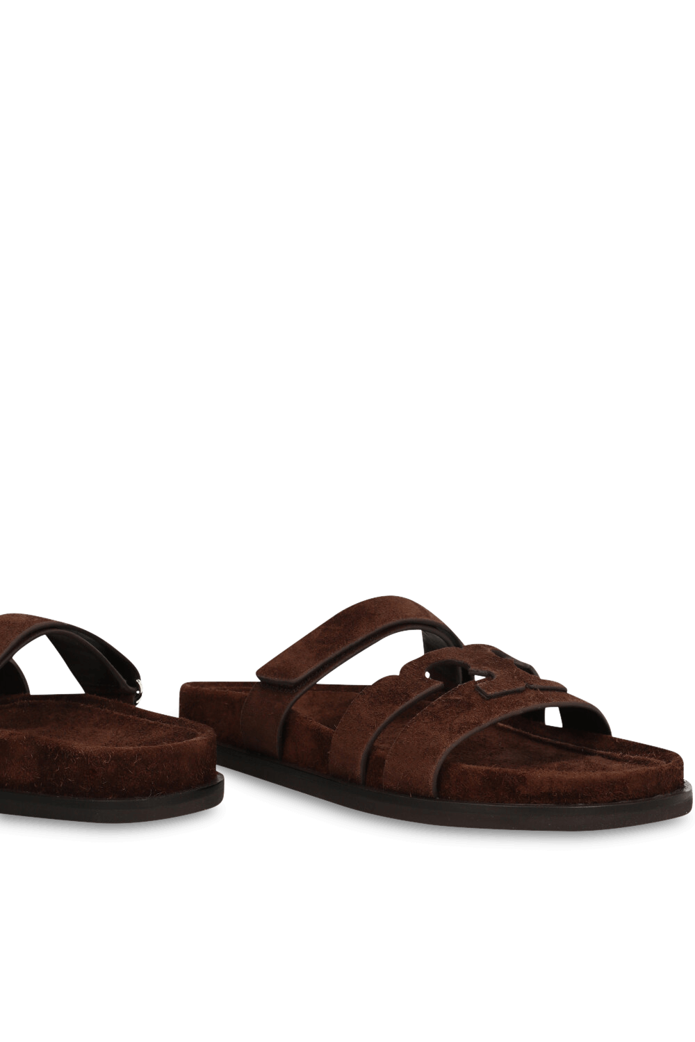 תמונת תקריב של סנדלי סליידס אינס ספורט